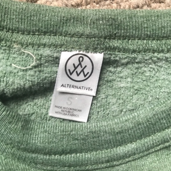 SOLD ON DEPOP! @mlav10 Cumberland Sweatshirt - Picture 2 of 2